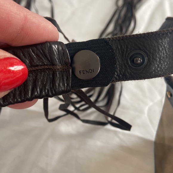 💯 % Authentic Vintage FENDI Sunglasses (Circa 90’s) - Picture 10 of 16